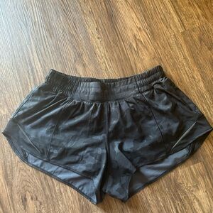 lululemon hotty hot shorts